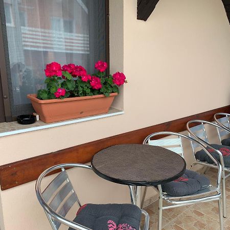 Nagcsalados Rozsa Apartman 발라톤엘 외부 사진