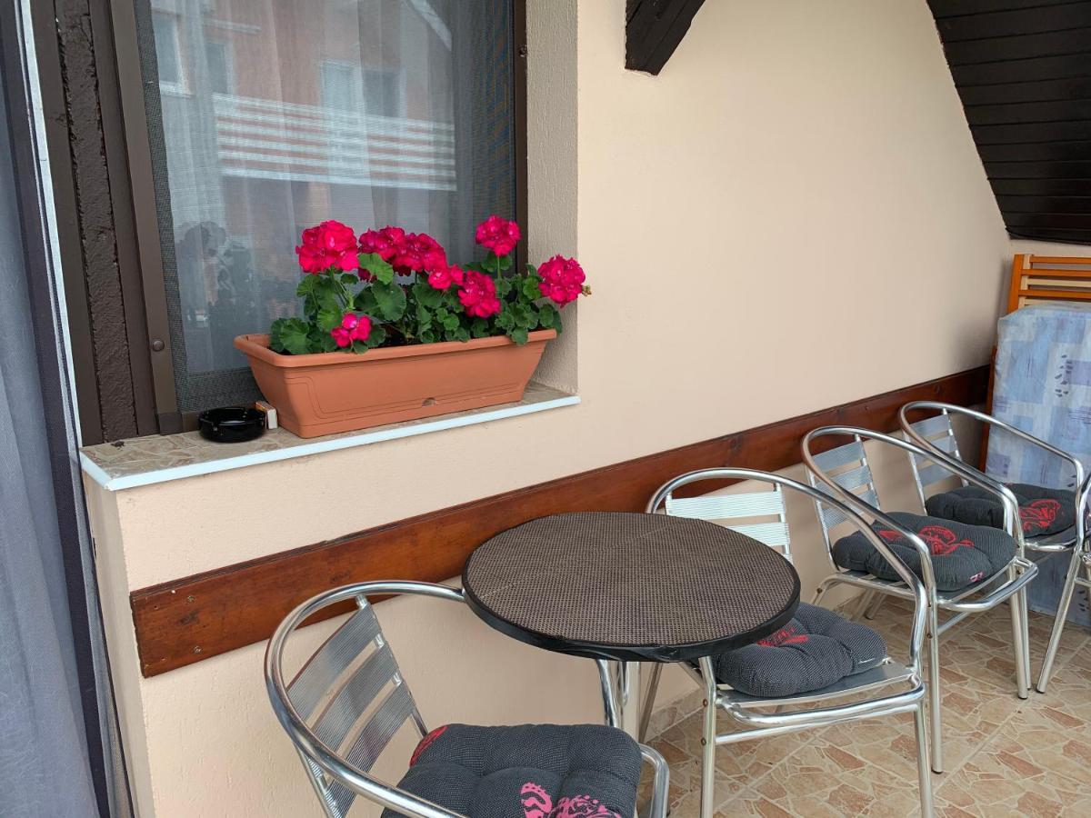 Nagcsalados Rozsa Apartman 발라톤엘 외부 사진