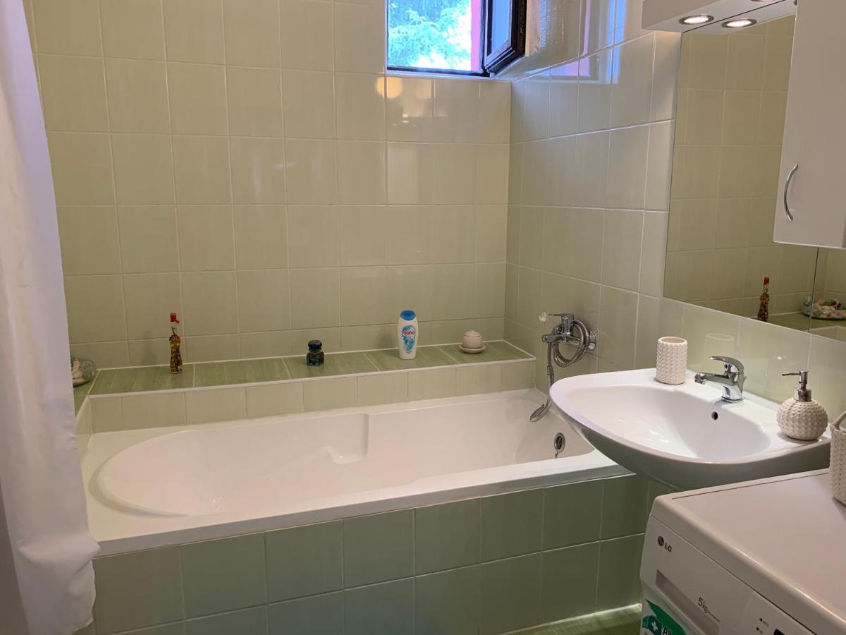 Nagcsalados Rozsa Apartman 발라톤엘 외부 사진