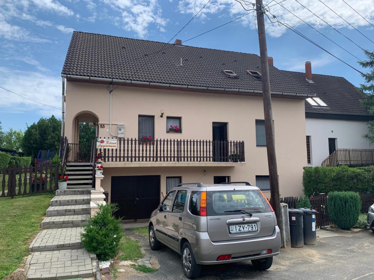 Nagcsalados Rozsa Apartman 발라톤엘 외부 사진