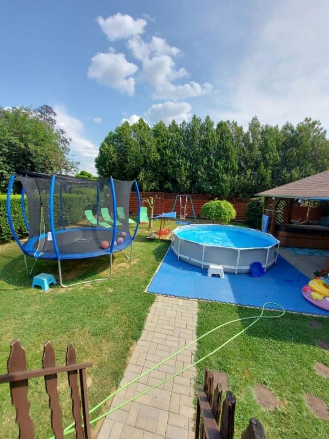 Nagcsalados Rozsa Apartman 발라톤엘 외부 사진