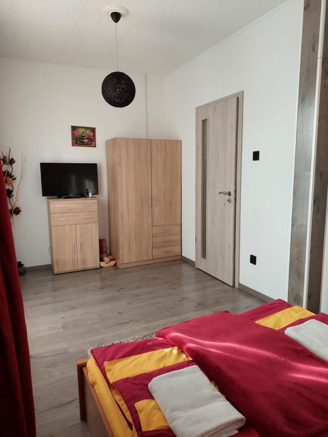 Nagcsalados Rozsa Apartman 발라톤엘 외부 사진