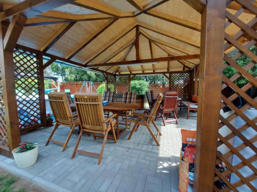 Nagcsalados Rozsa Apartman 발라톤엘 외부 사진
