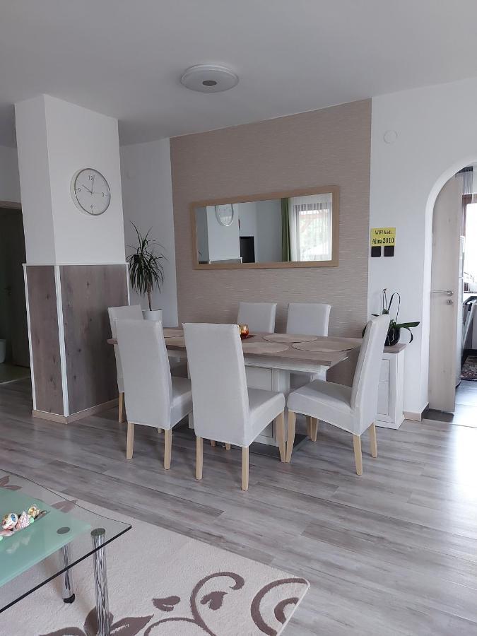 Nagcsalados Rozsa Apartman 발라톤엘 외부 사진