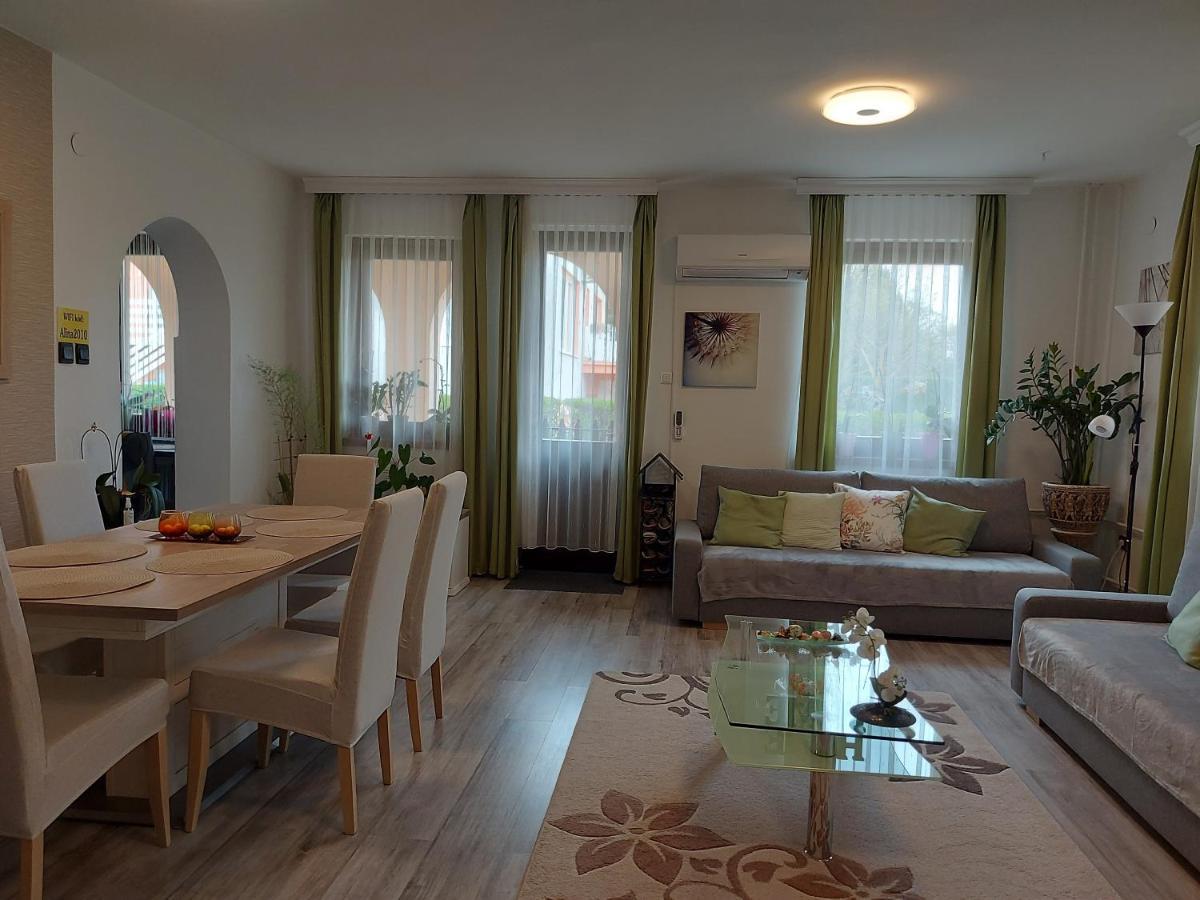 Nagcsalados Rozsa Apartman 발라톤엘 외부 사진