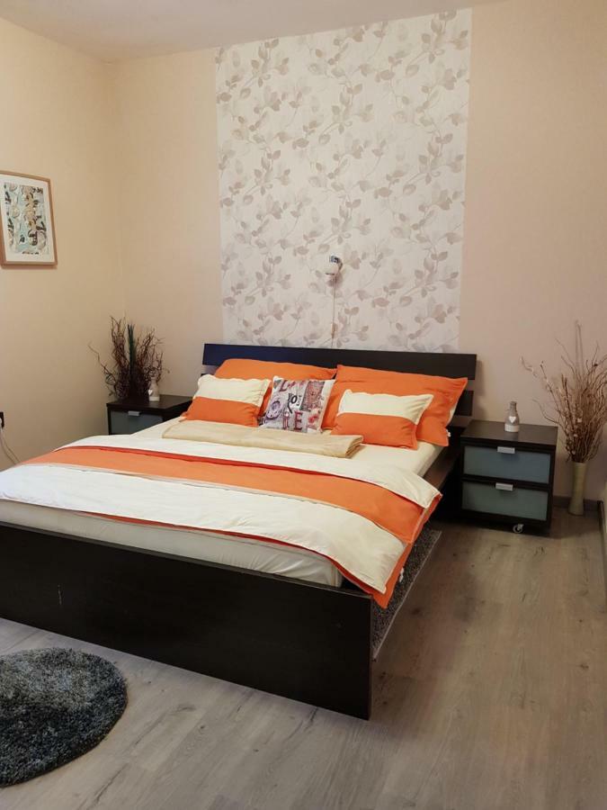 Nagcsalados Rozsa Apartman 발라톤엘 외부 사진